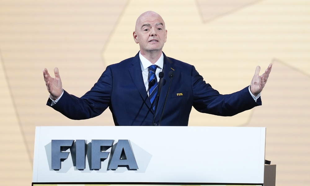 努涅斯通过 努涅斯通过